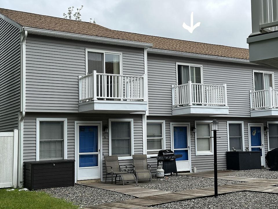 1st image of 15 Francis Street #7