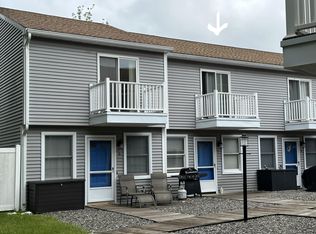 15 Francis St APT 7, Old Orchard Beach, ME 04064