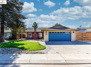 1078 Aspen Dr, Manteca, CA 95336