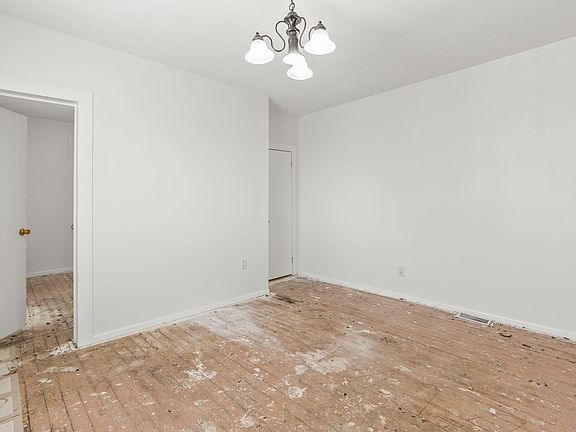 3rd image of 5422 S 23rd St #2F436293A
