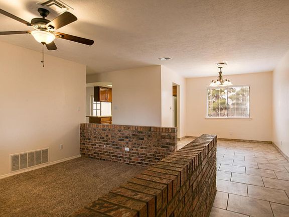 2104 Spruce Needle (004)