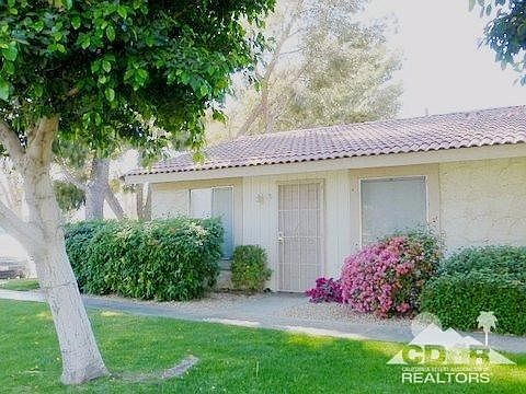 4th image of 82075 Country Club Dr Unit 52
