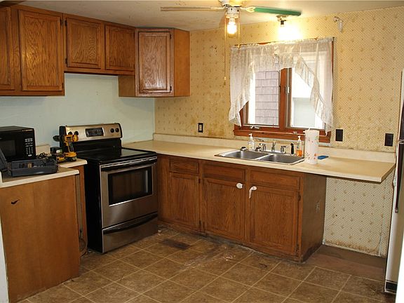 4th image of 30/30A W William St #A