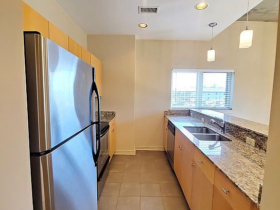 4th image of 1101 18th Ave S APT 501