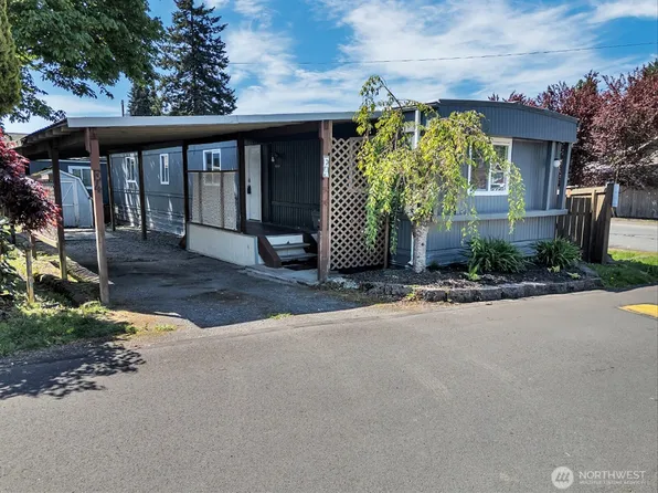 415 Lakeview Road #E-4, Lynnwood, WA 98087
