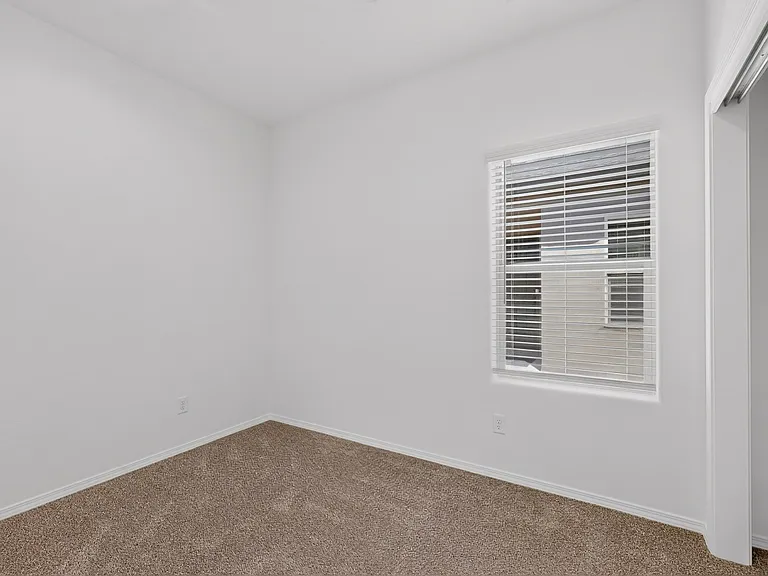 280 Prism Ave SW — Photo 33