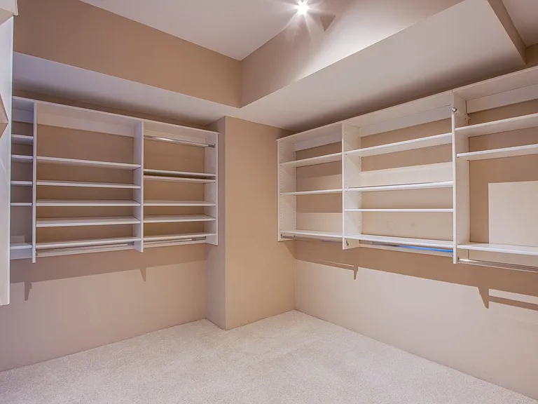 360 E Desert Inn Rd #1008 — Photo 24