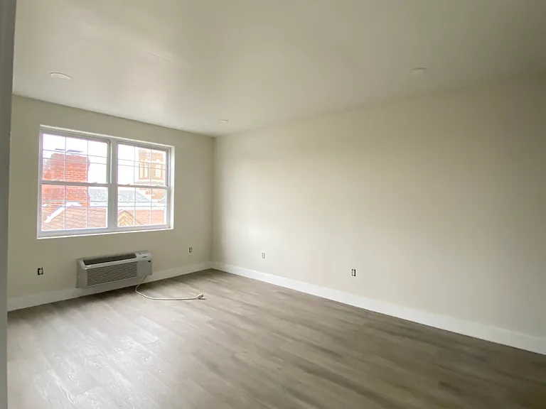230 Harrison St #403 — Photo 6