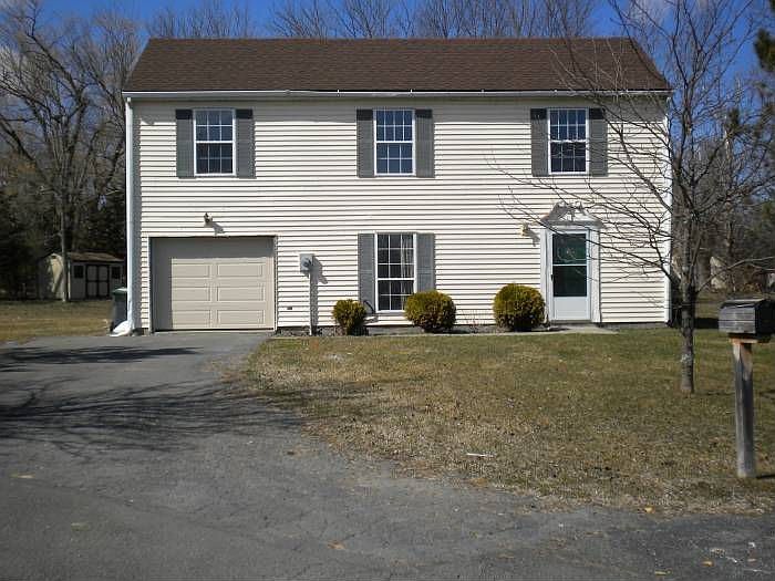 1st image of 34 Matthew Ln