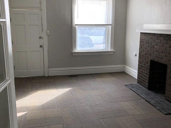 2nd image of 4247 Iowa Ave #A