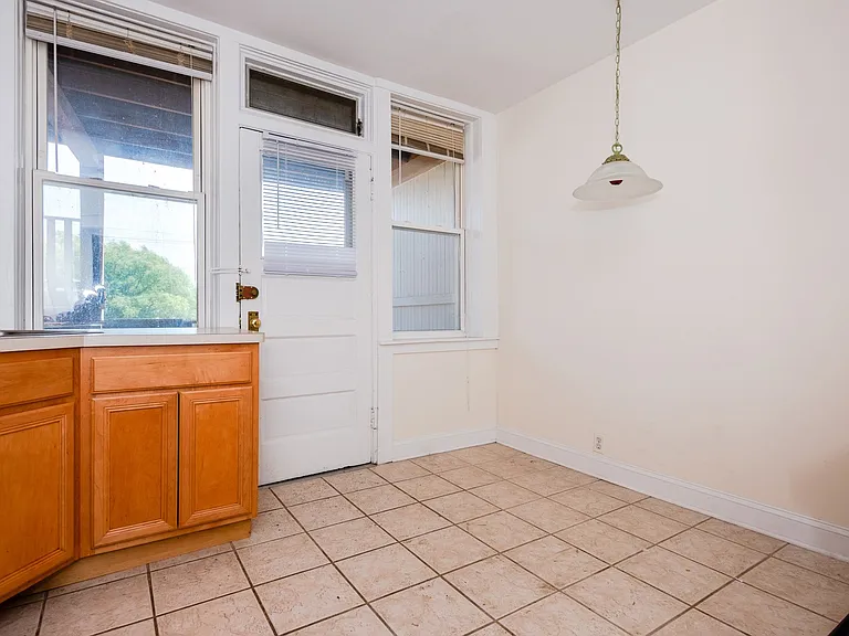 414 S Kenilworth — Photo 12