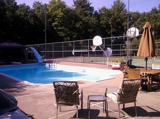 25 Colarusso Dr, Middleboro, MA 02346