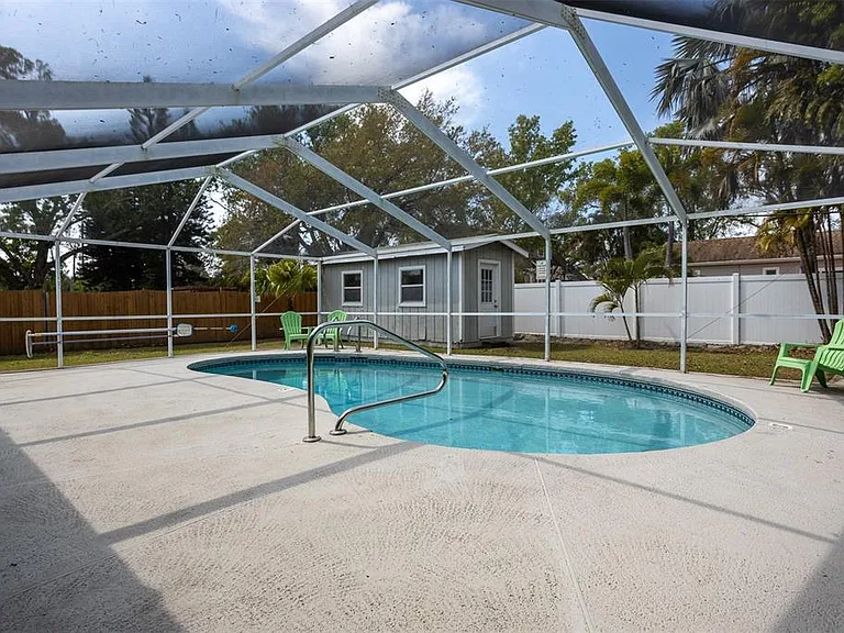 711 Bayshore Dr — Photo 39