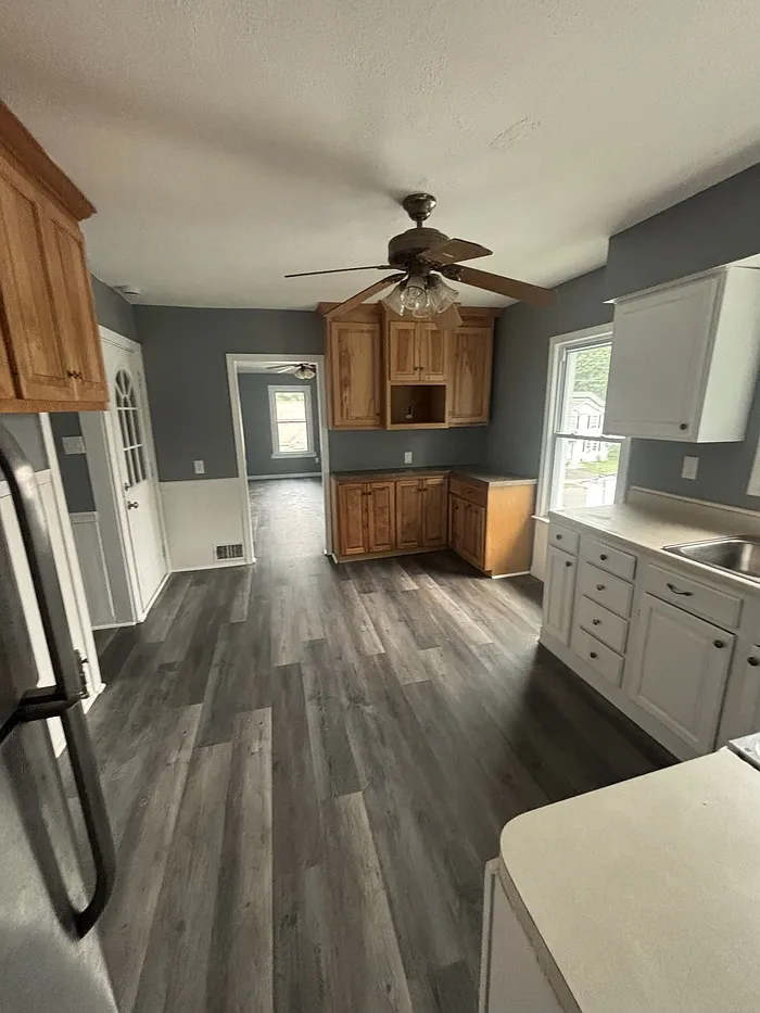 2 bed, 1.0 bath, $1,850 — Photo 4