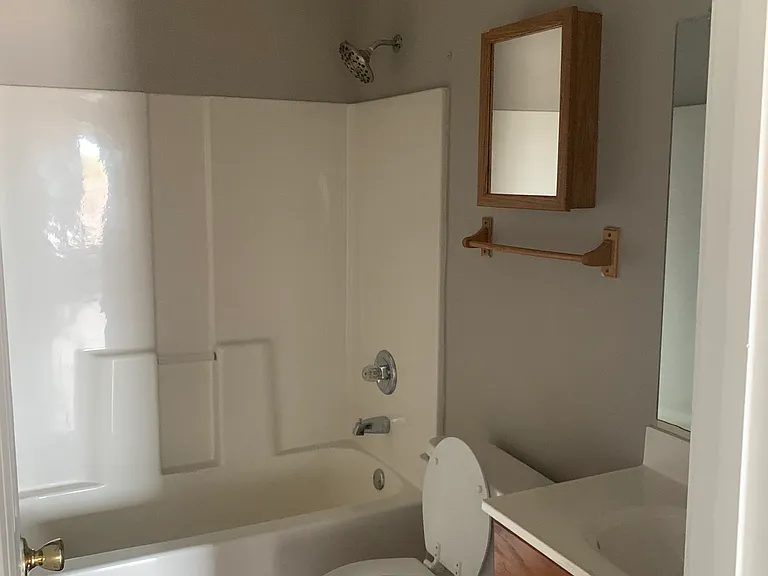 725 Marietha Dr #C — Photo 5