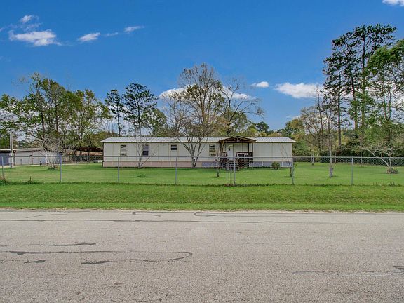 2nd image of 36 W Old Field Dr