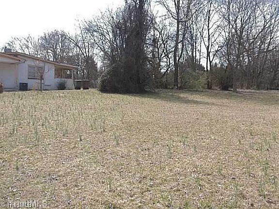 4th image of 1502 Ivy Hts
