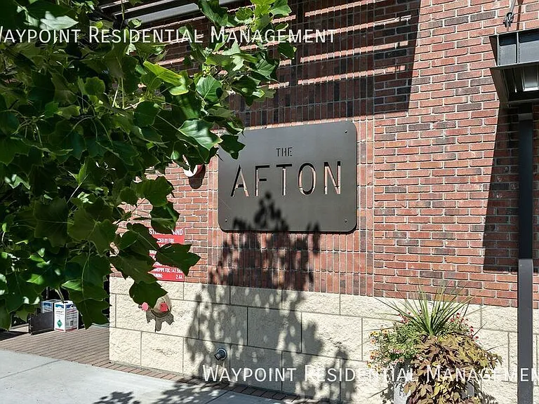 611 S 8th St #601 — Photo 43