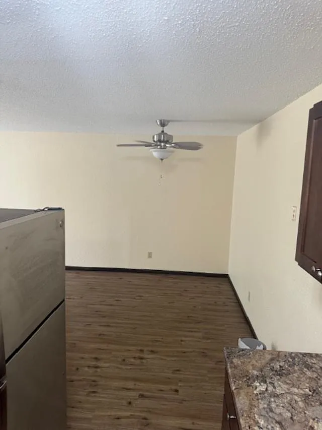 2 bed, $1,075 — Photo 2