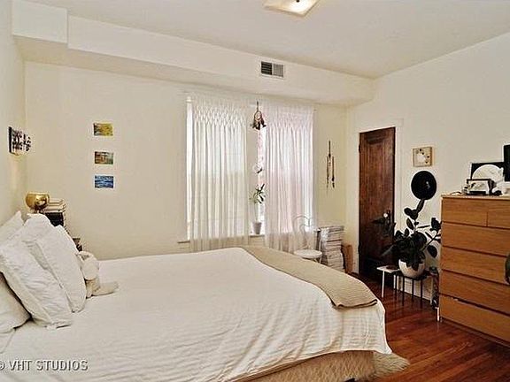 4th image of 2320 W Cortez St #3