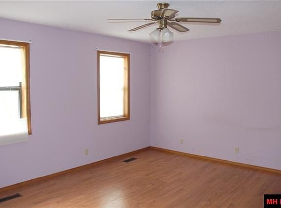 3rd image of 66 Leawood Dr