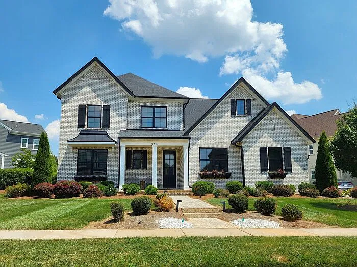 4 bed, 4.0 bath, 3659 sqft, $6,000 — Photo 1