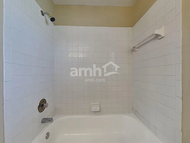 300 Miami Pl — Photo 10