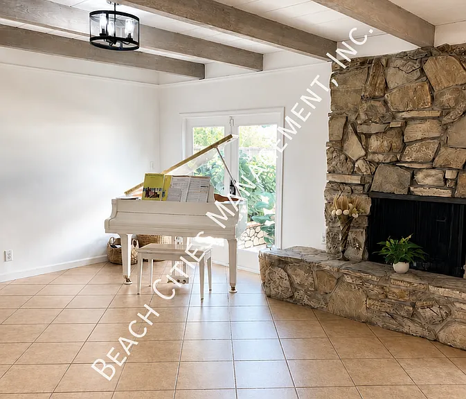 2077 Fidler Ave — Photo 13