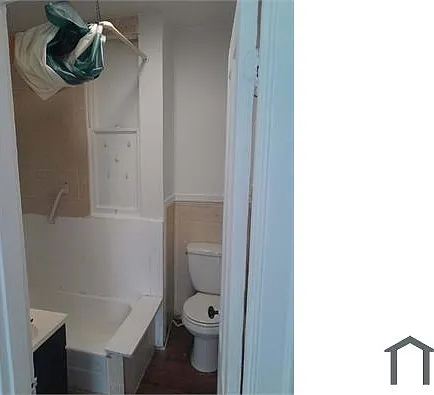 118 1/2 Babcock St #2 — Photo 7