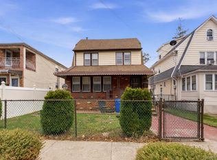20532 104th Ave, Saint Albans, NY 11412