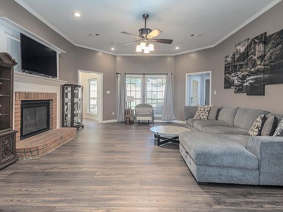 5th image of 3739 Gailyn Dr
