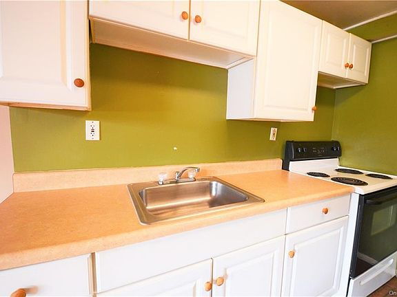 4th image of 103 Concord Ln