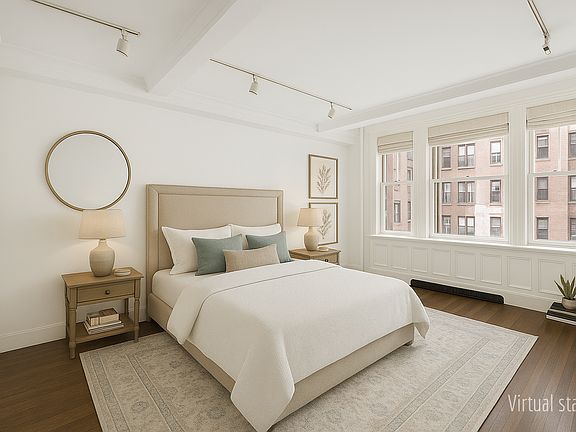 5th image of 28 E 10th St APT 3D
