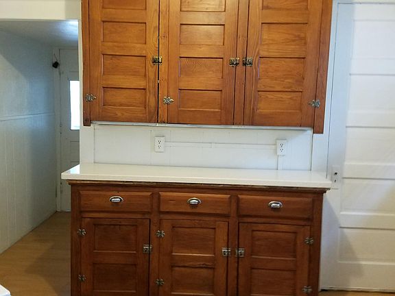 Floor to Ceiling Cupboards