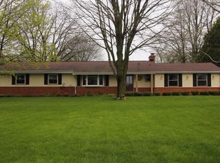 11432 N Glenwood Dr, Mequon, WI 53097