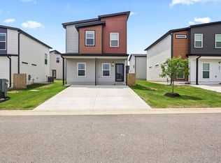 1061 Kentucky Ave, Bentonville, AR 72713