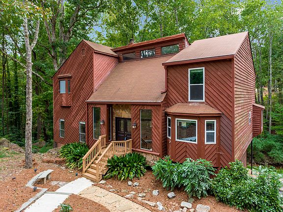 5th image of 2141 Dayron Cir