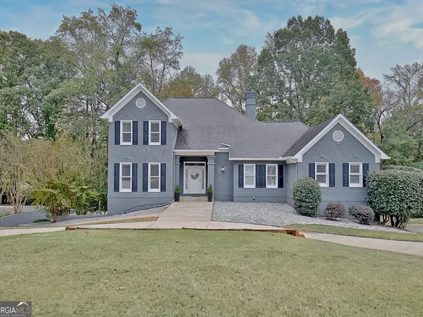 312 Evian Way, Peachtree City, GA 30269