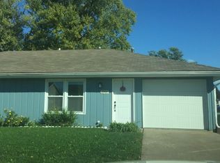 2907 N Fairmount St, Davenport, IA 52804