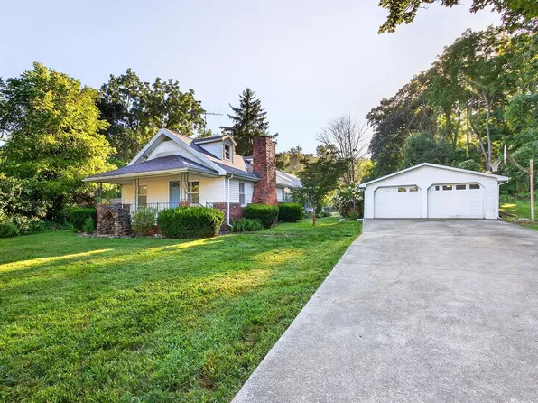 610 N Hartstrait Rd, Bloomington, IN 47404