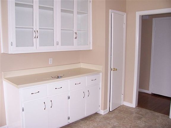 Kitchen cabinets