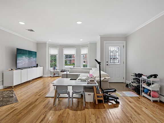 3rd image of 469A 1st St #A