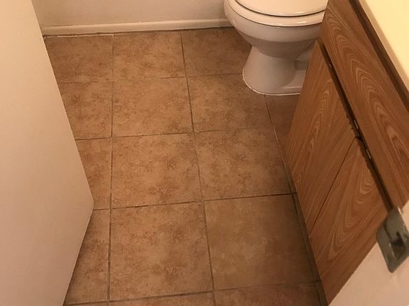 2nd image of 1621 Cactus Dr APT D