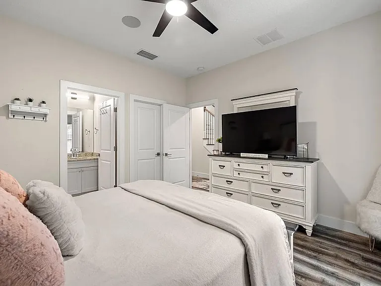 3120 W Azeele St #1 — Photo 24