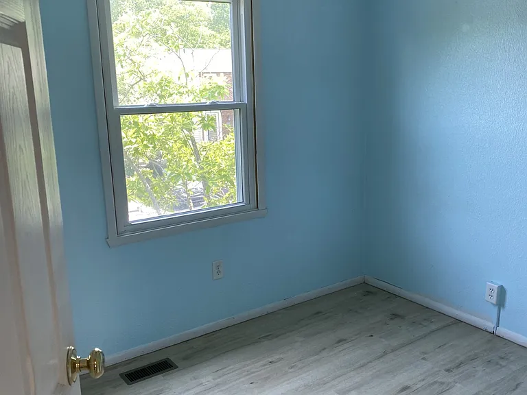 2878 Mossy Brink Ct — Photo 11