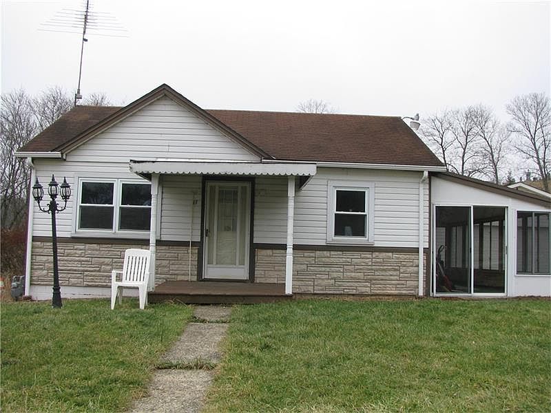 1st image of 11 Reese Ln