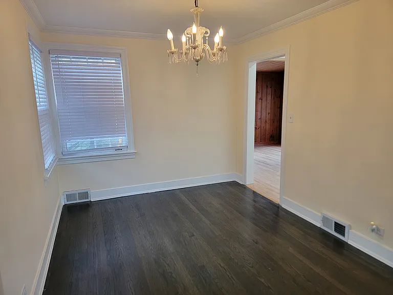 2930 N New England Ave — Photo 5