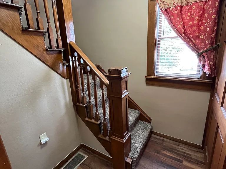 211 W Fisk St — Photo 21