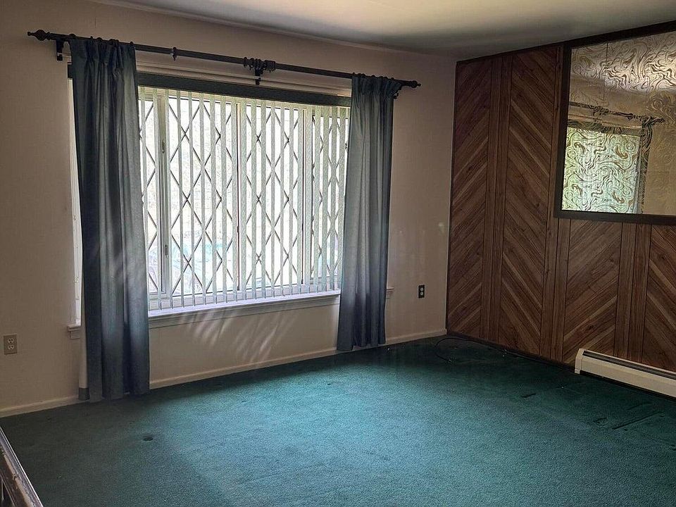 2nd image of 134 Jackson Dr