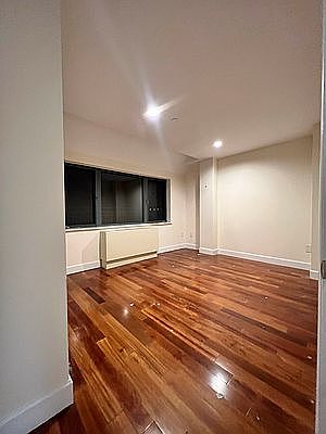 2nd image of 8330 Kew Gardens Rd APT 3E